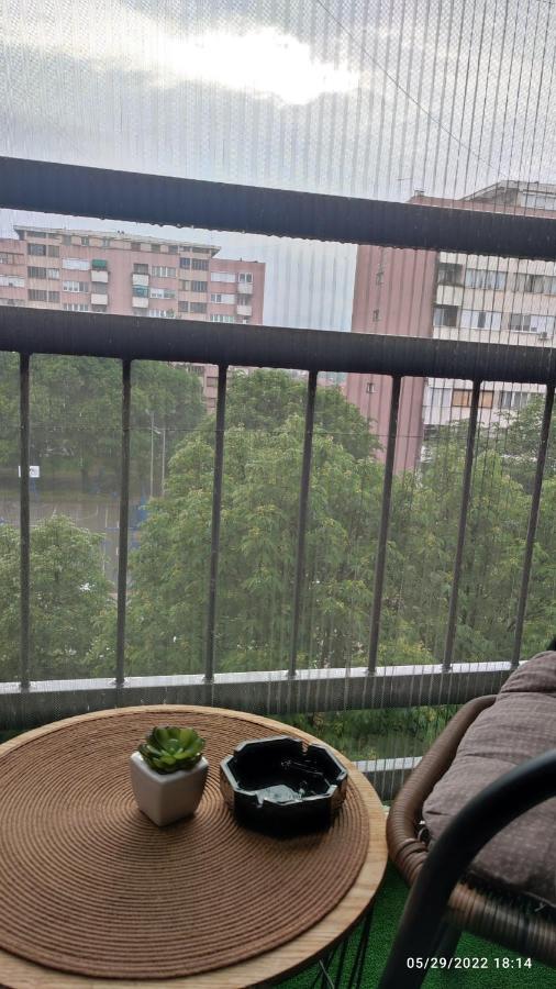Iva Lux Apartman Zaječar Buitenkant foto